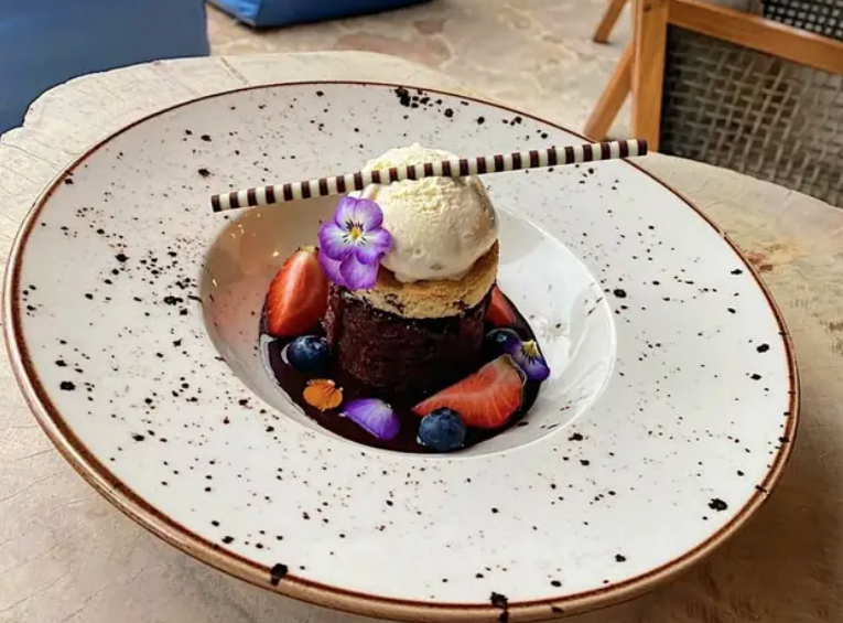 Eclipse Restaurant Crash Boat Beach Gourmet Dessert Plate