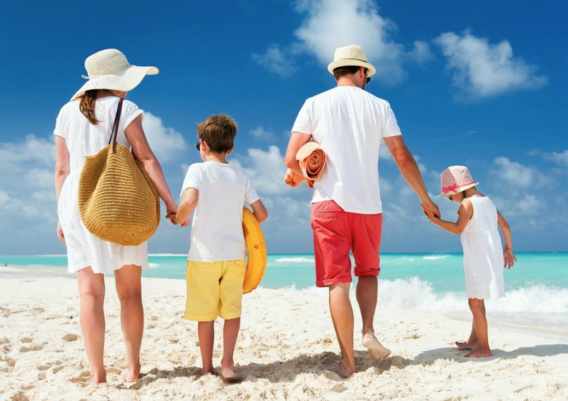 What To Pack For A Day At Crash Boat Beach